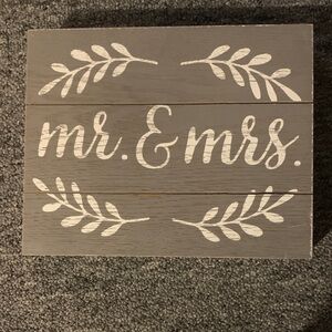 Gray 'Mr. & Mrs.' Wooden Sign